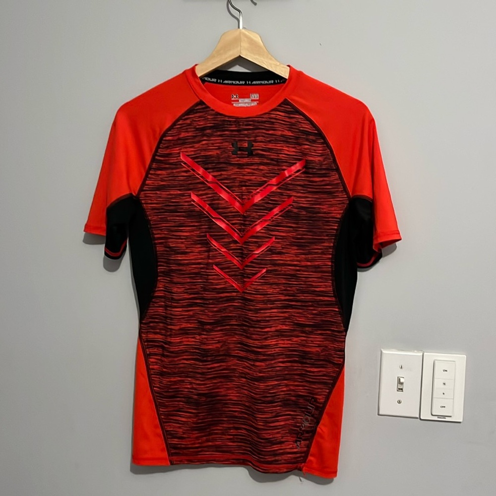 Under Armour Large Compression Shirt